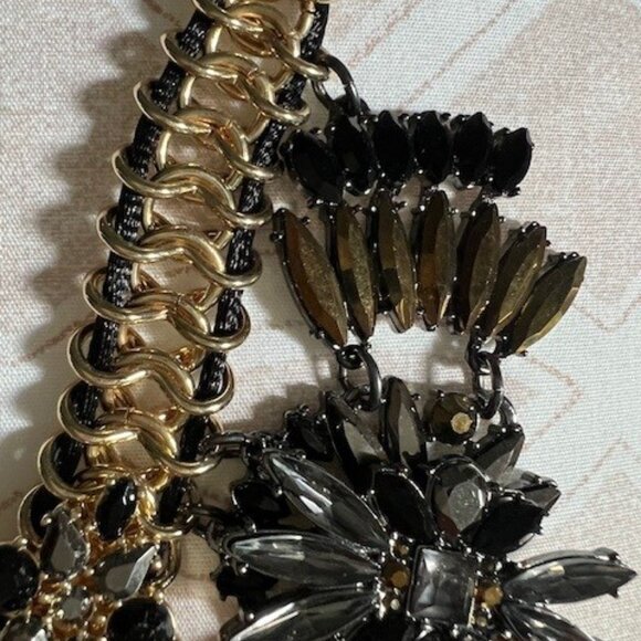 Chico's Statement Necklace - Picture 4 of 11